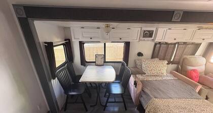 Camping on Fancy-Perfect for small family getaway or couples retreat!