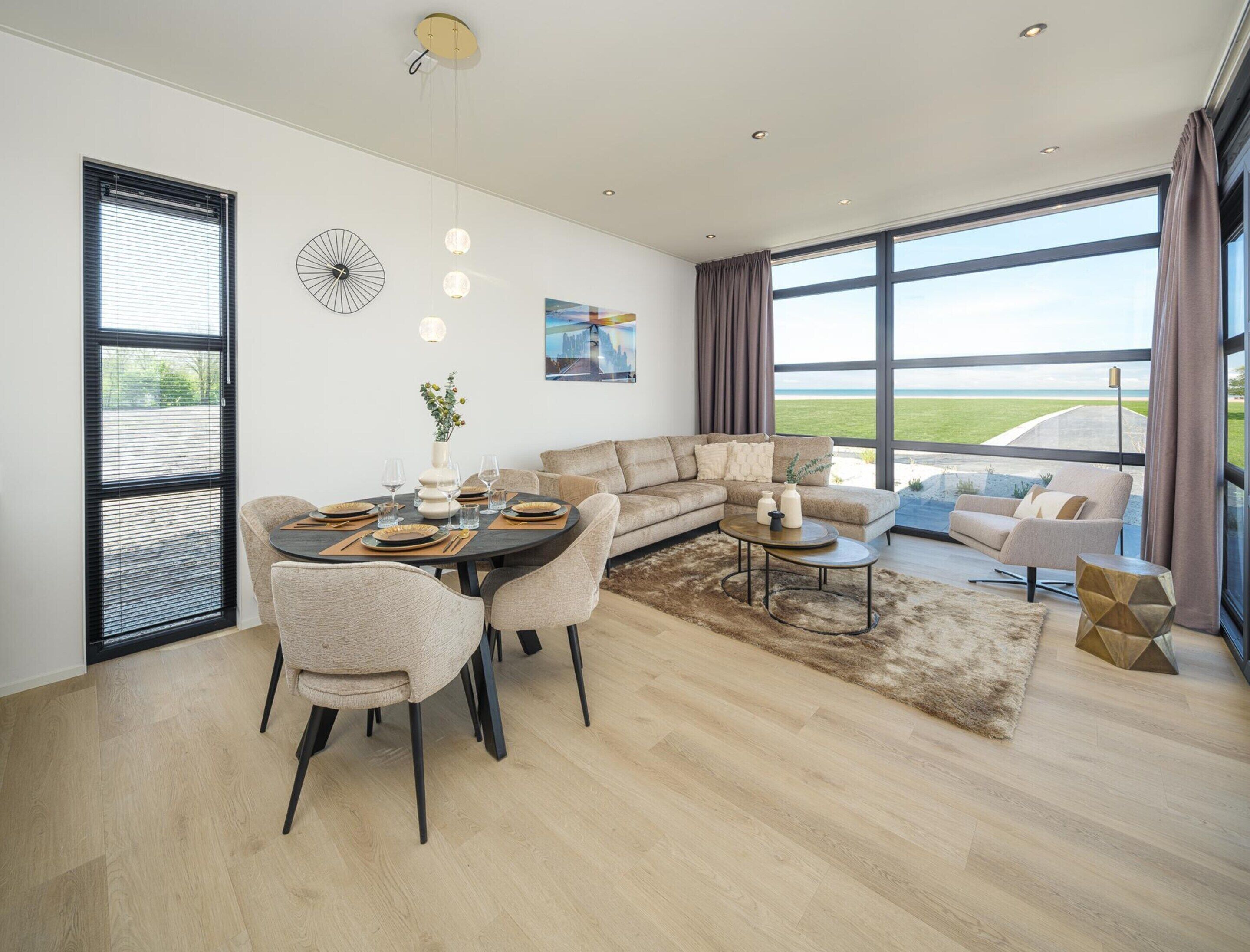 Villa | Dining