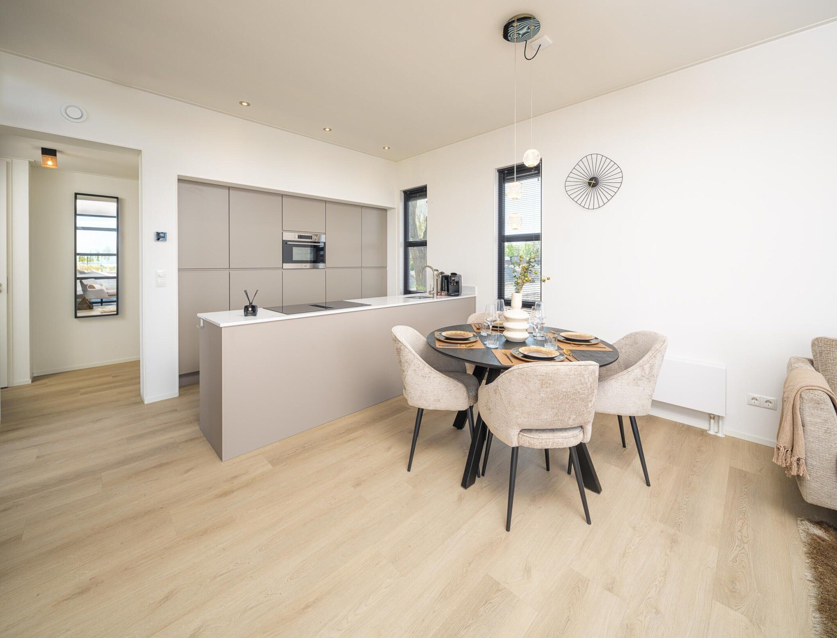 Villa | Dining