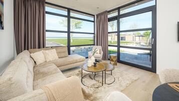 Villa | Living area