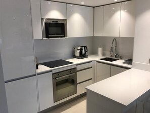Private kitchen - Apartment near Croisette (Cannes)