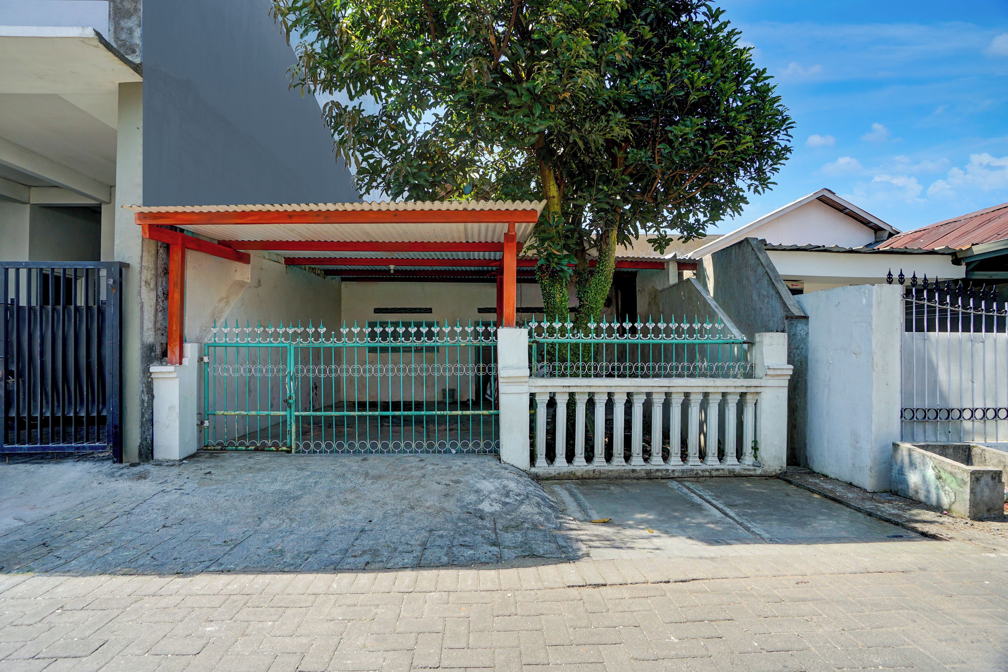 Bagian depan properti