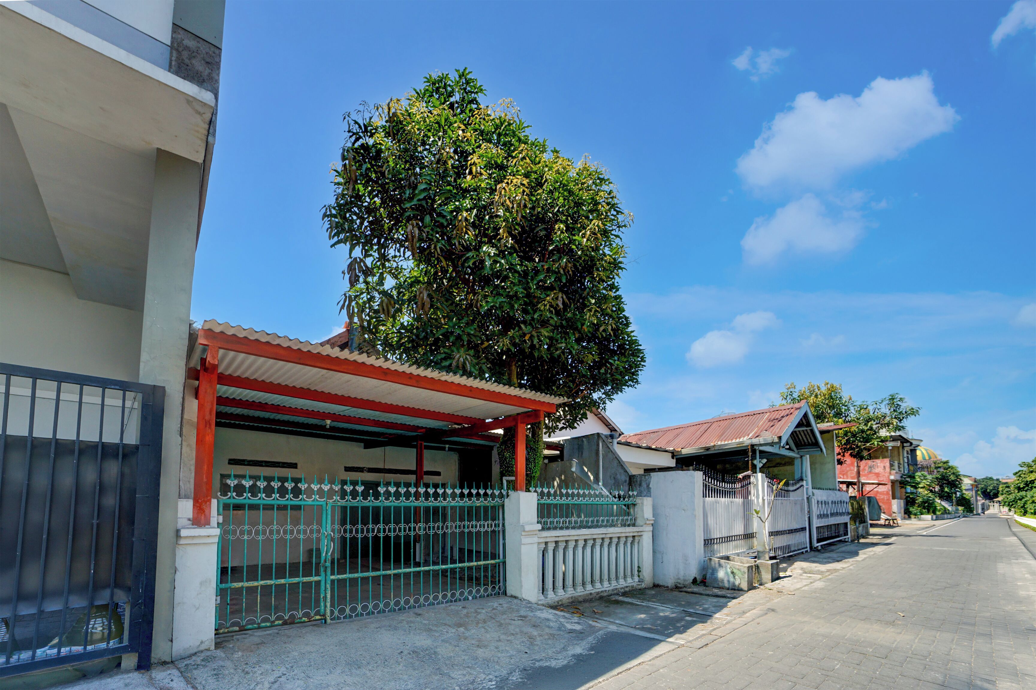 Fachada da propriedade