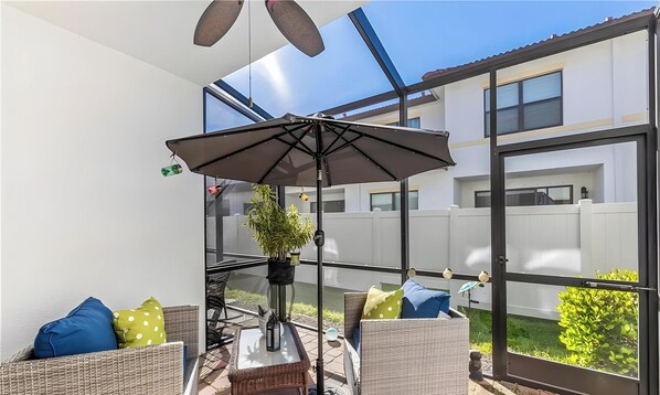 Terrace/patio - Modern Home 3 Bed, 3 bath Near Fort Myers Beach- Patio+Gated +Clubhouse+Pool (Fort Myers)