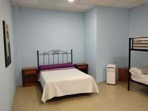 WiFi, bed sheets - Vrbo Property (Cádiz)