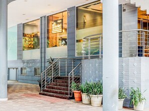 House | Reception - Super Townhouse Bombay Exhibition Centre (Mumbai)