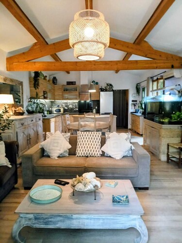 Le cocon provençal, gîte with private jacuzzi