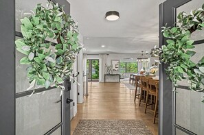 Interior - 18903 - 3 Albala Way (Hot Springs Village)