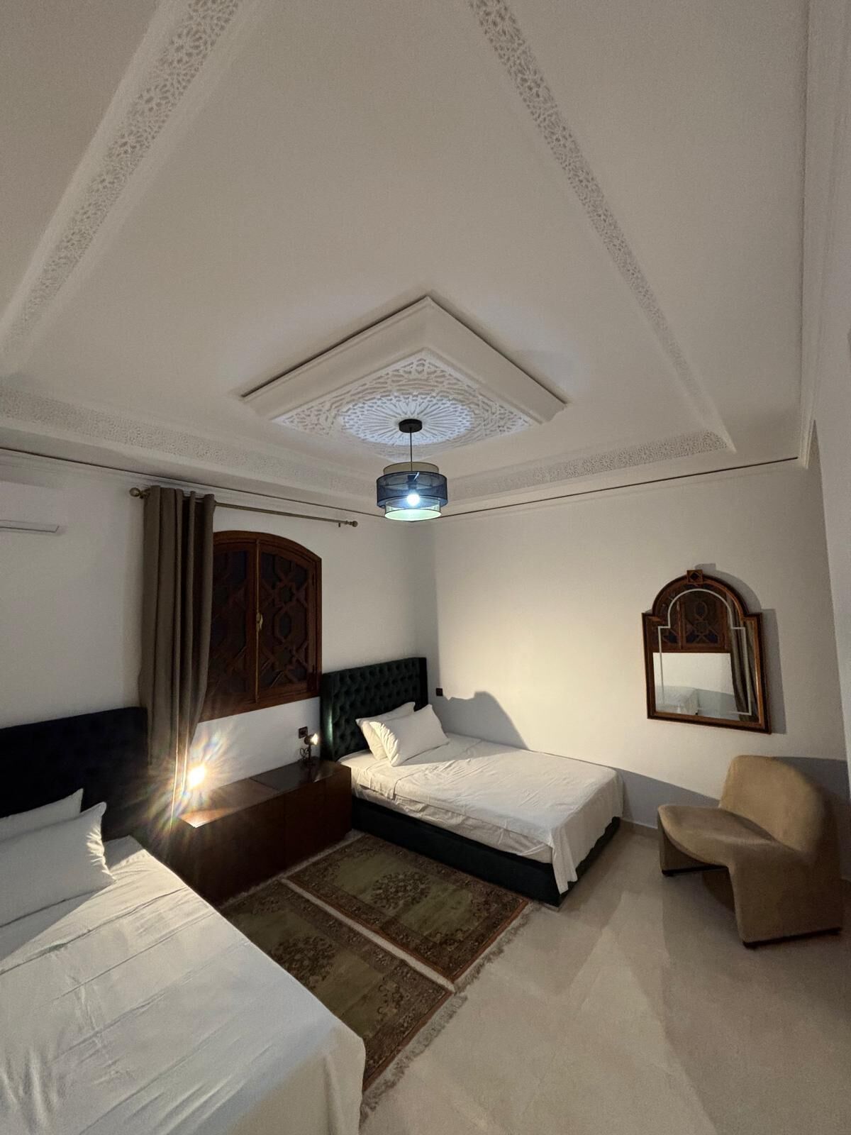 WiFi, bed sheets