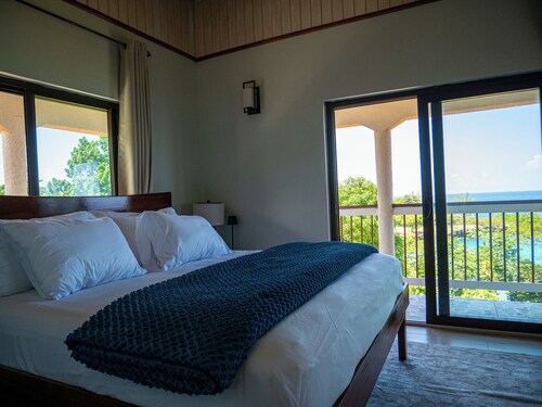 Luxury Ocean View Suite In Porltand Jamaica