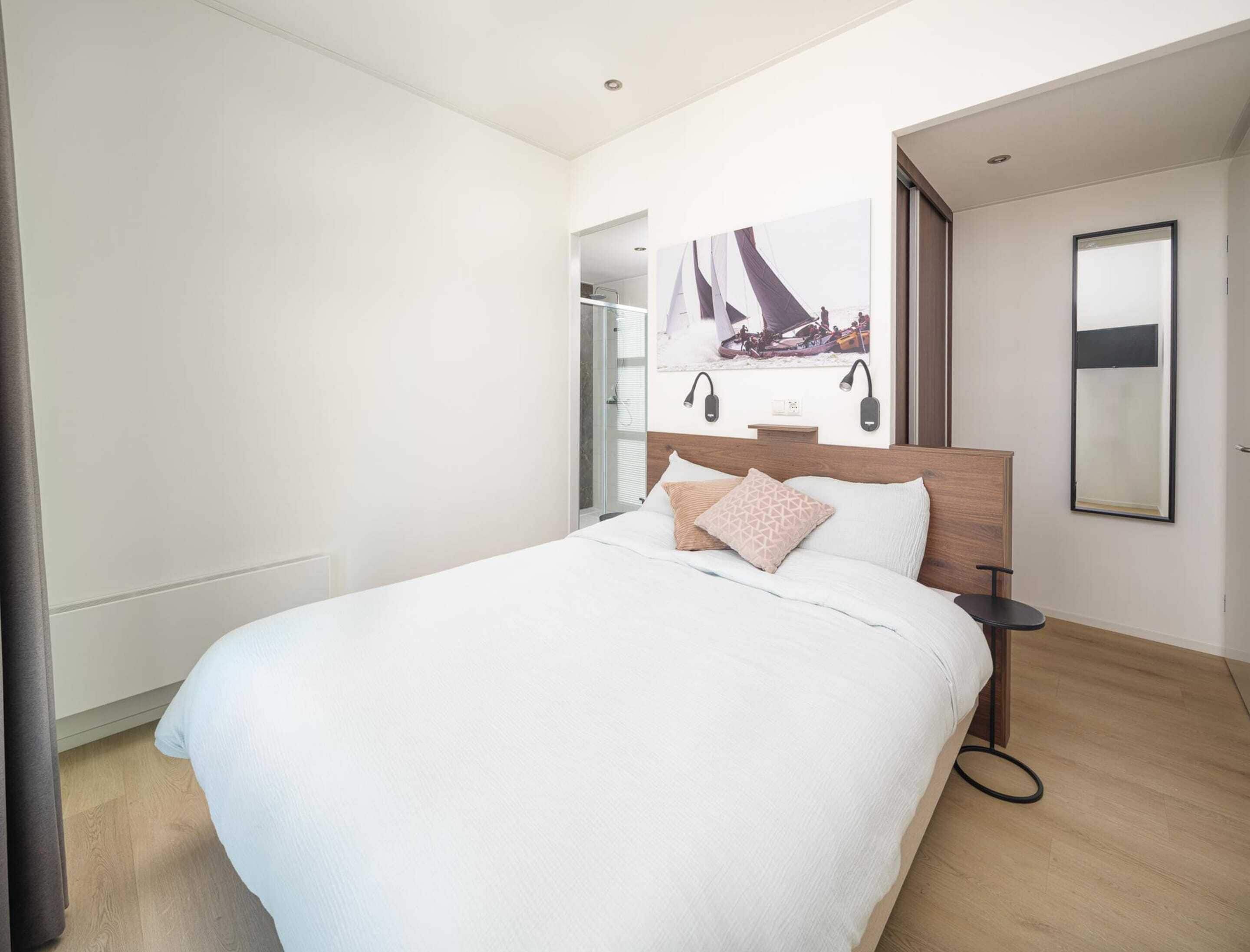 1 habitación y ropa de cama 