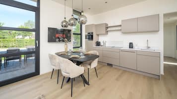 Villa | Dining