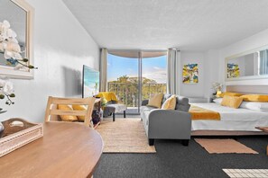 Iron/ironing board, internet, bed sheets - Hilo Lagoon Studio with cool AC, Amazing Views, Wi-Fi, Pool (Hilo)