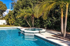 Outdoor pool, a heated pool - NEW-Palm Paradise Retreat. Heated pool, Family Friendly, BEACH 5 mi (Clearwater)