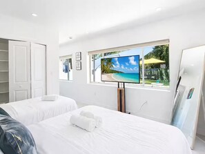 Internet, bed sheets - New Home Near Art & Design District - Sleeps 14 (Miami)