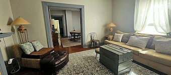Right Flyer 1, walking distance to University of Dayton and hospital