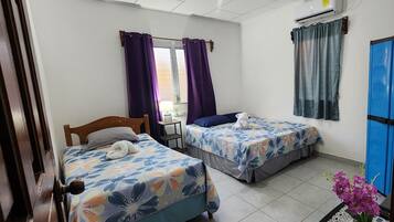 2 bedrooms, WiFi, bed sheets