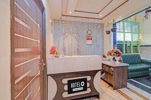 House | Reception - Hotel O Banjara Lake Hyderabad (Hyderabad)