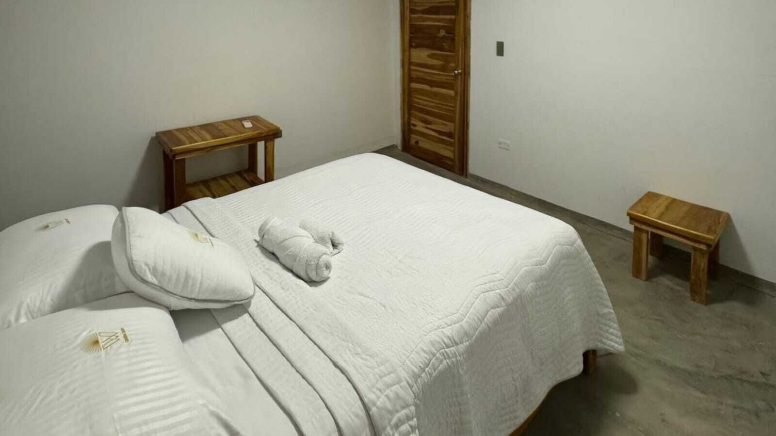 1 bedroom, internet, bed sheets