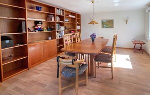 Children’s area - Awesome home in Hobro with WiFi (Hobro)