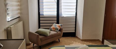 1 chambre, fer et planche à repasser, Wi-Fi, draps fournis