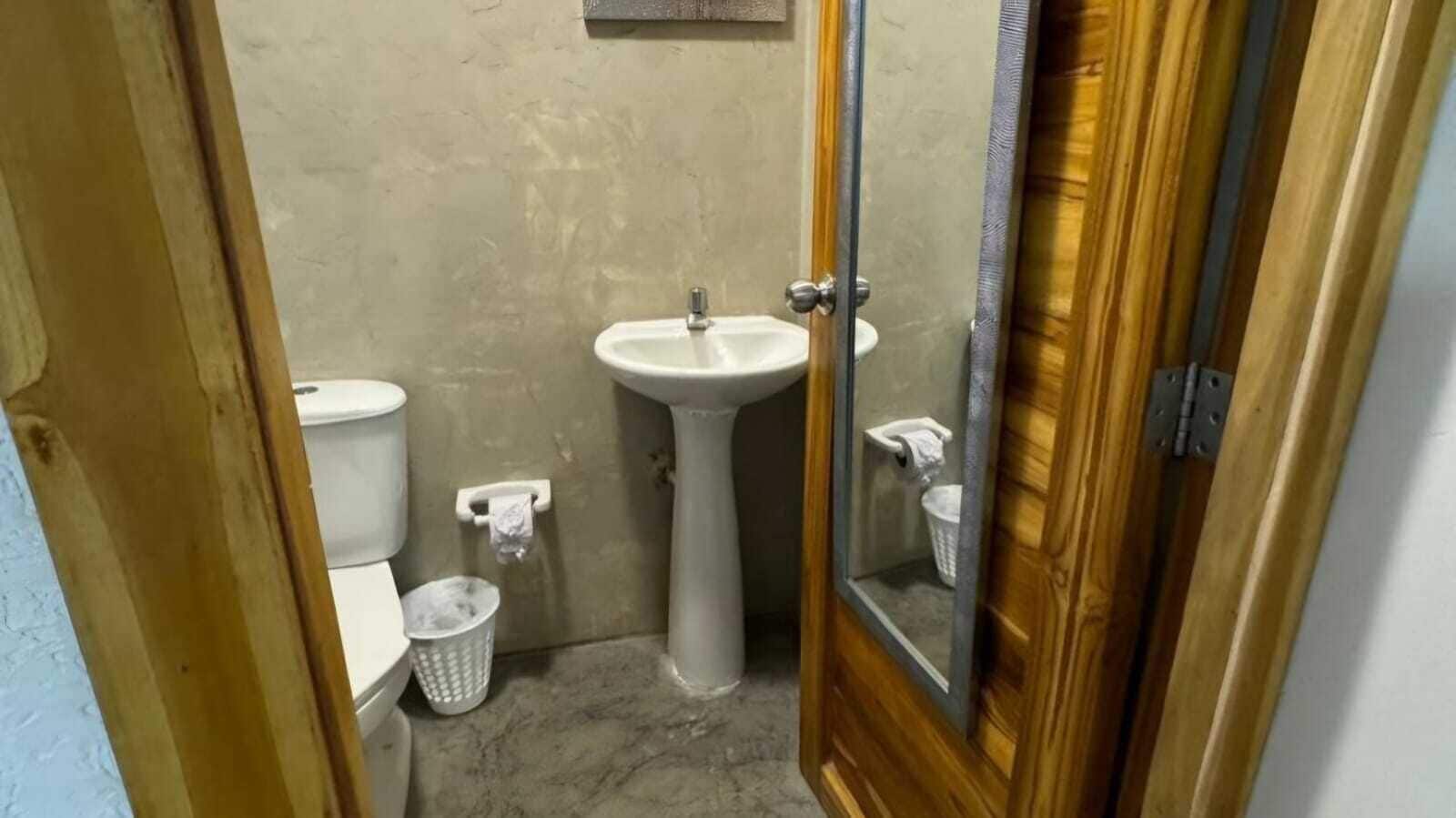 Shower, towels, soap, toilet paper