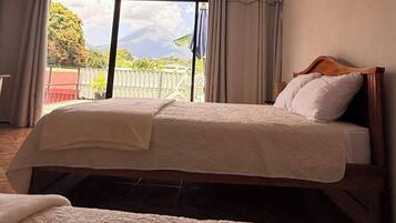 WiFi, bed sheets