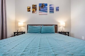 4 bedrooms, iron/ironing board, WiFi, bed sheets - Indigo Oasis: NEW Modern 4BD, Private Pool, Garage (Lake Havasu City)