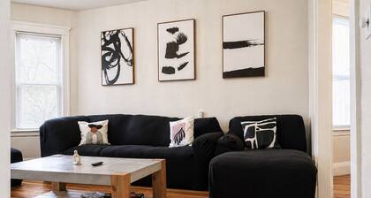 The Artful Retreat Close to Gillette Stadium