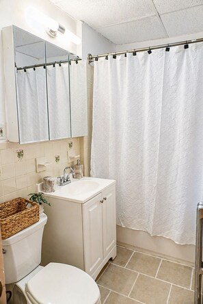Hårtørrer, håndklæder, Toiletpapir