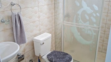 Comfort Apartment | Bathroom