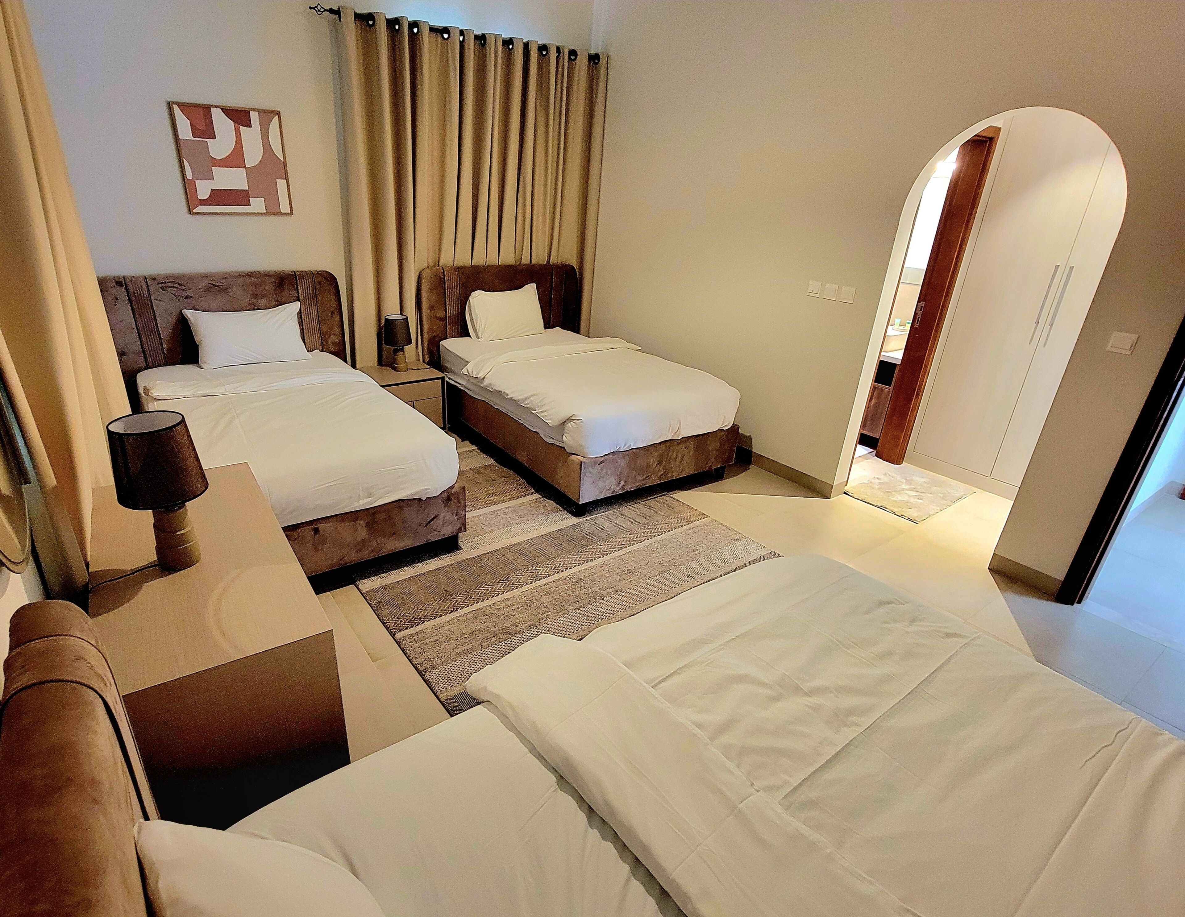 2 slaapkamers, reisbedje, gratis wifi, beddengoed