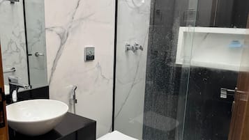 Douche, papier toilette
