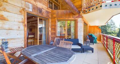 Crans-Montana â Appartement de Prestige, 3 Chambres & Terrasse Plein Sud
