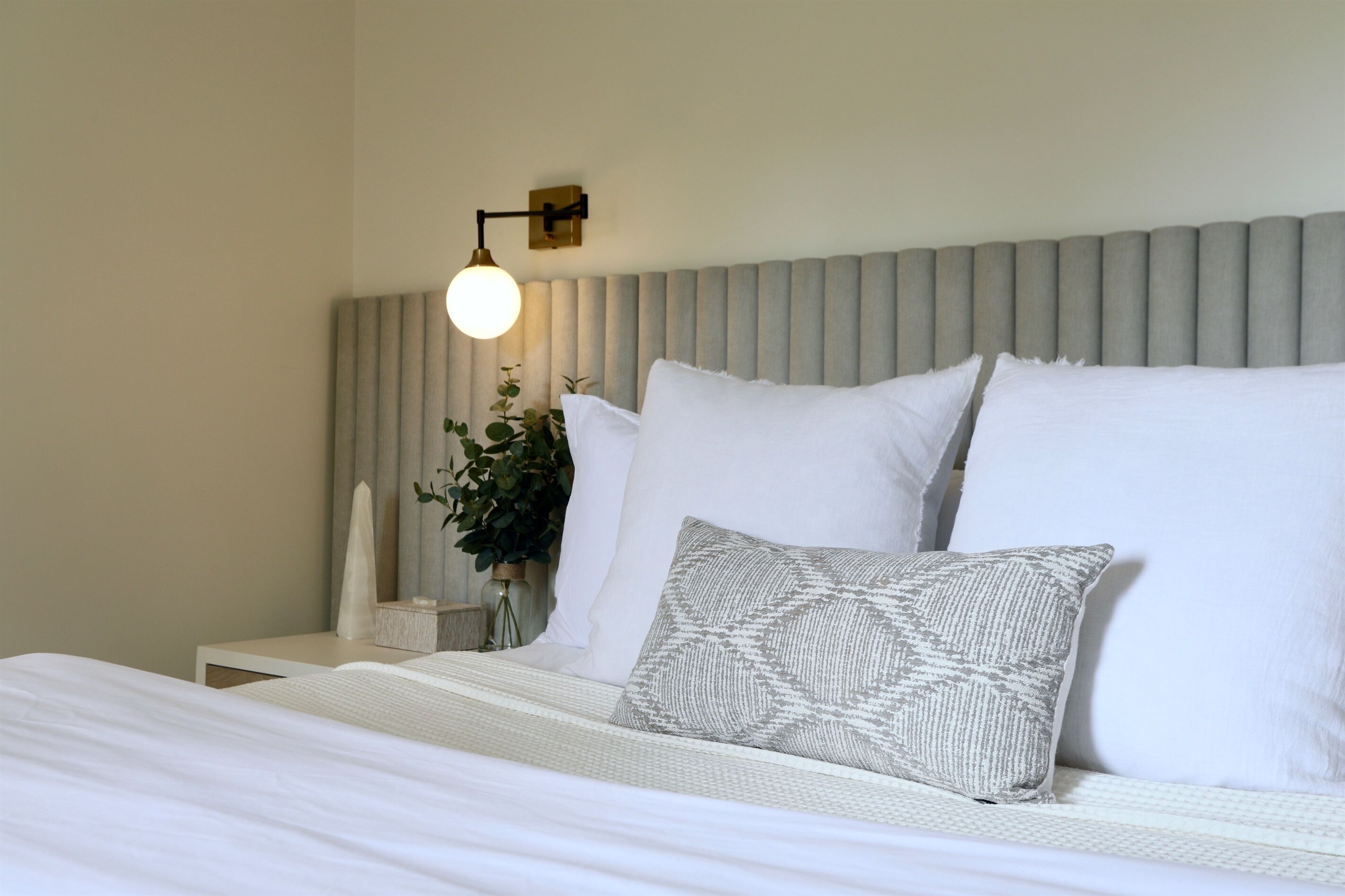 Free WiFi, bed sheets