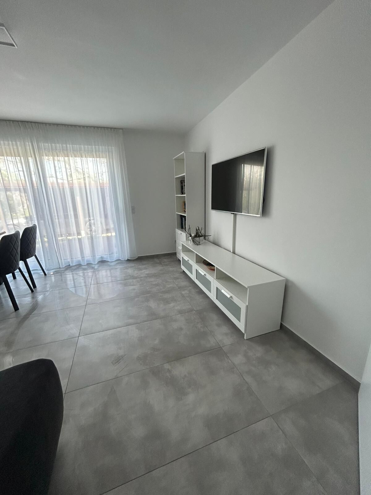 Smart TV, books