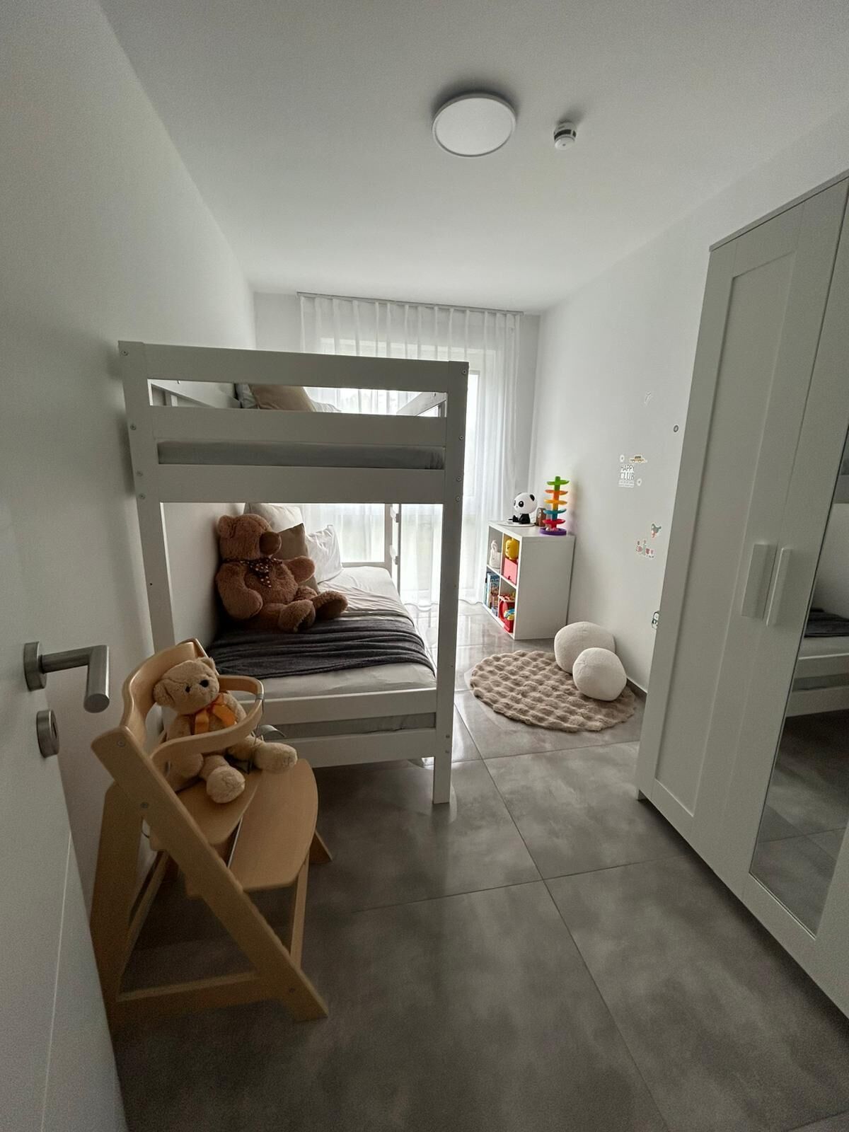 2 Schlafzimmer, Zimmersafe, Schreibtisch, Bügeleisen/Bügelbrett