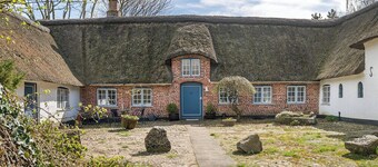 Spacious holiday home near Ribe for 11