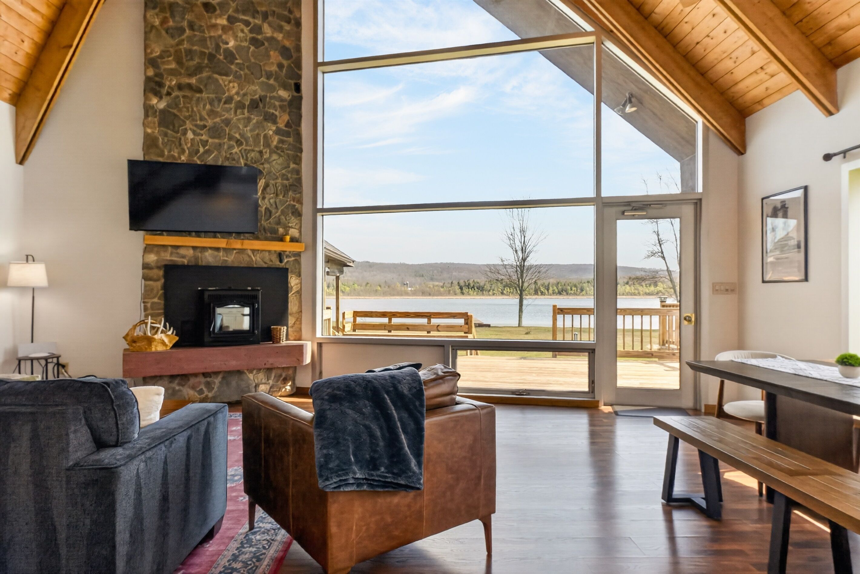 Smart-TV, Kamin