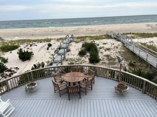 Oceanfront 5 Bedroom on Dune Road in Westhampton !  Enjoy a Private Ocean Beach