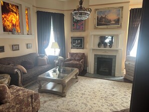 Living area - The Starland 1899 Near Savannah Forsyth Park (Savannah)
