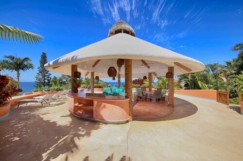 Private Sayulita Estate 3 Villas, 3 Pools, Ocean Views, Walk to Beach, Sleeps 20