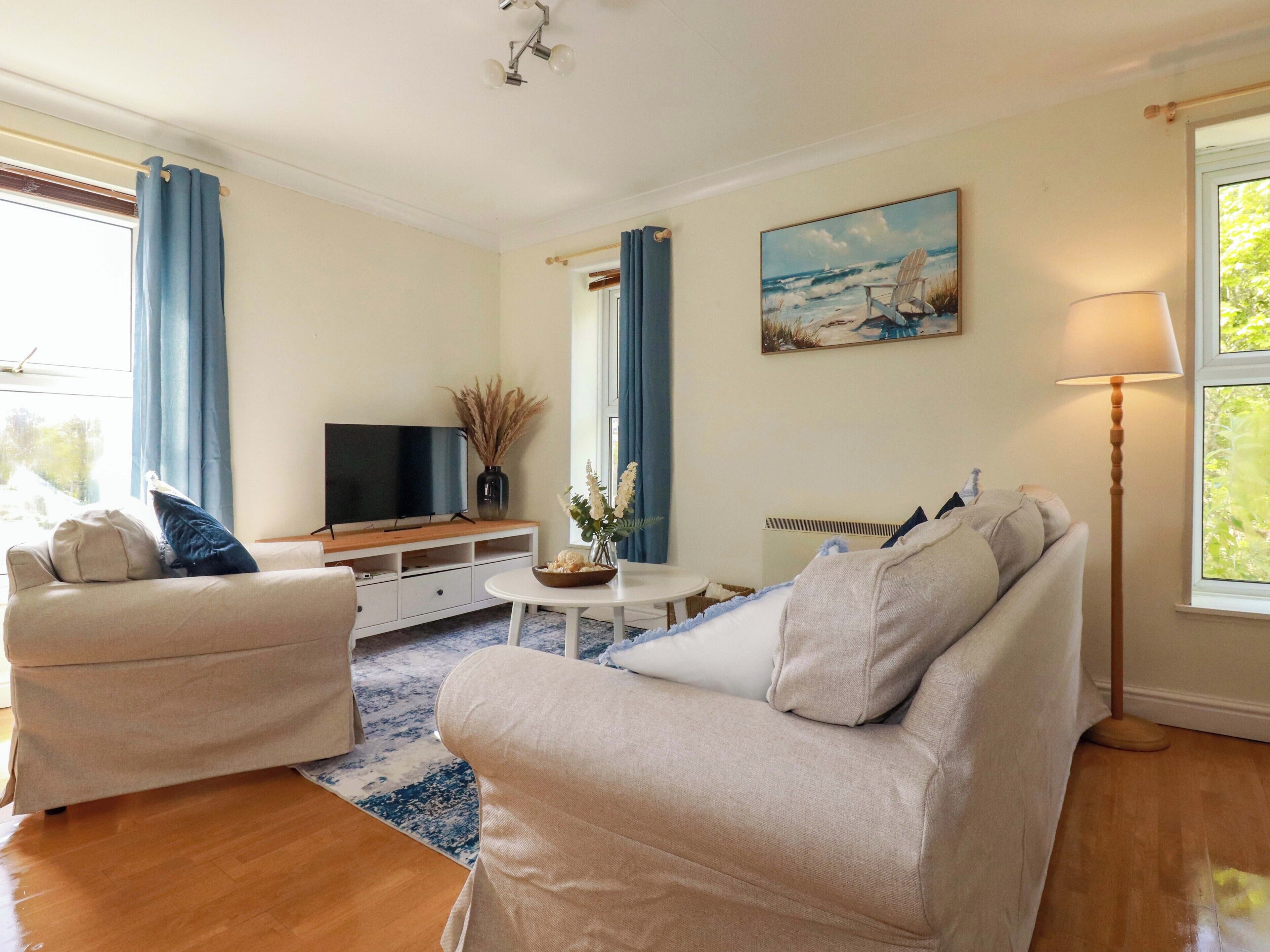 Berkeley View, Pet Friendly, Country Holiday Cottage In Looe - Polperro