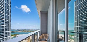 Property grounds - 501 First | Modern Studio in Downtown Miami (Miami)