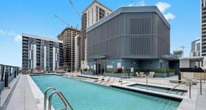 Pool - 501 First | Modern Studio in Downtown Miami (Miami)