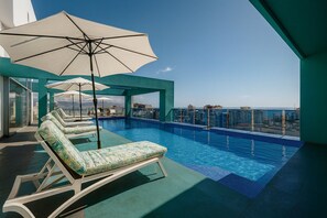 Pool - Beautiful 2 Bedroom Apartment with view 10th Floor (Santo Domingo)