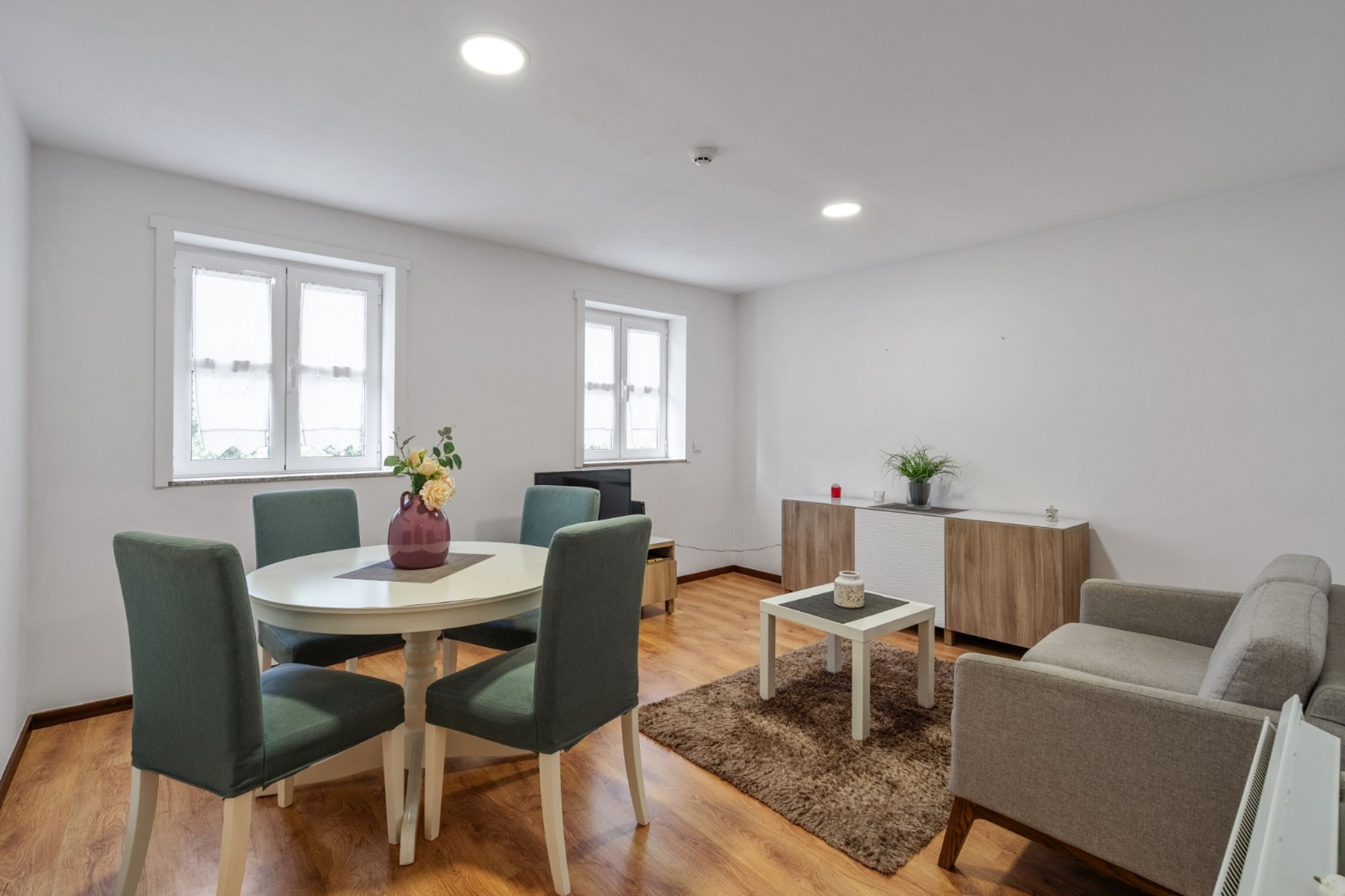 2 bedrooms