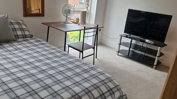 2 Schlafzimmer, Bügeleisen/Bügelbrett, WLAN, Bettwäsche