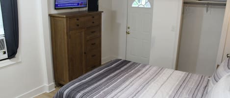 1 chambre, accès au Wi-Fi (inclus), literie fournie