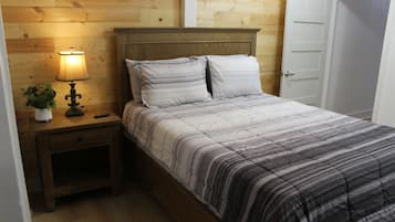 1 bedroom, WiFi (free), bed sheets